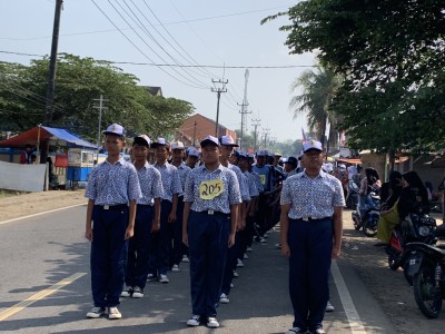 LOMBA BARIS BERBARIS SISWA