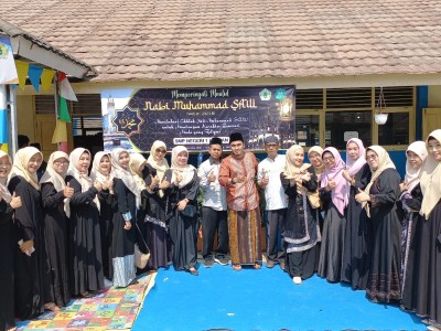 Dewan Guru SMPN 1 Labuan 