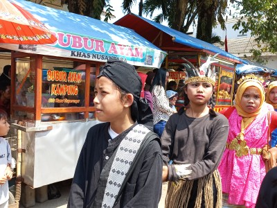 PESTA KARNAVAL SMPN 1 LABUAN 