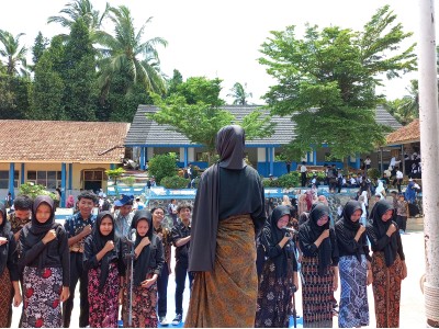 PERLOMBAAN SISWA 