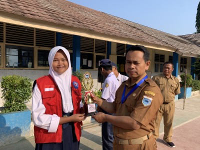JUARA LOMBA BARIS BERBARIS PUTRI