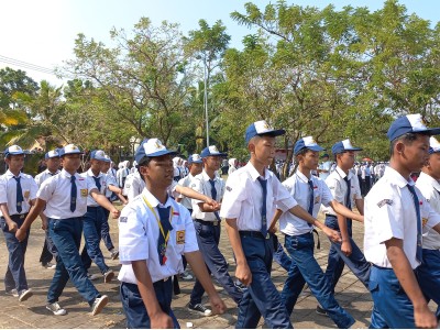 LOMBA BARIS BERBARIS SISWA