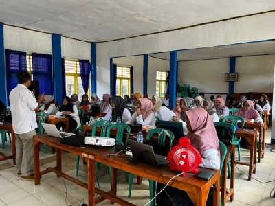 Pelatihan dan Bimbingan Teknis (Penulisan Soal dan Penerapan Budaya Positif)