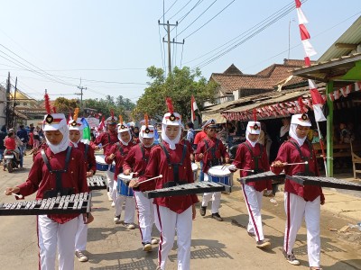 PESTA KARNAVAL SMPN 1 LABUAN 