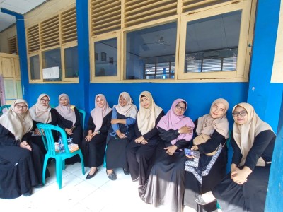 Dewan Guru SMPN 1 Labuan 