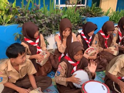 Penampilan dari tim Marawis SMPN 1 Labuan 