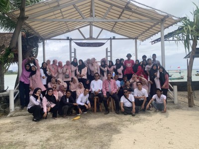 ACARA MEMPERINGATI HARI GURU 