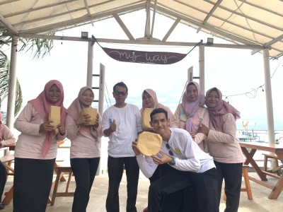 ACARA MEMPERINGATI HARI GURU 