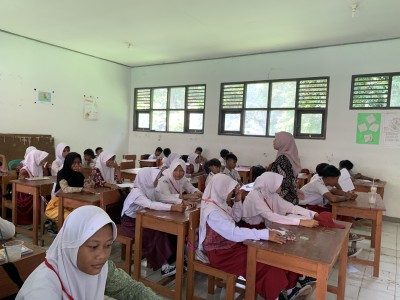 PEMBEKALAN MATERI 