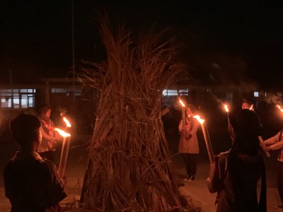 Upacara Malam Api unggun